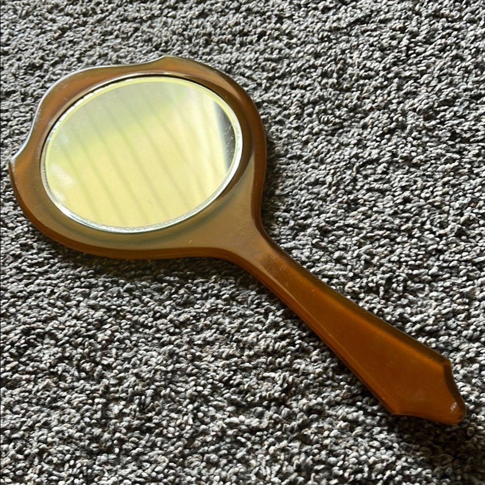 Vintage Handheld Mirror with Intricate Design - Picture 2 of 4